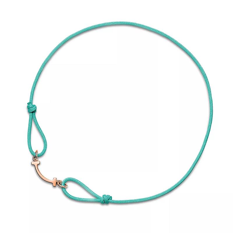 Tiffany & Co. Tiffany T Smile Series Iconic Pattern Smile Design 18K Rose Gold Bracelet Women bracelet Blue 75081367 Box+Shopping Bag,M/XL
Tiffany & Co. Tiffany T Smile Series Iconic Pattern Smile Design 18K Rose Gold Bracelet Women bracelet Blue 75081367 Box+Shopping Bag,M/XL