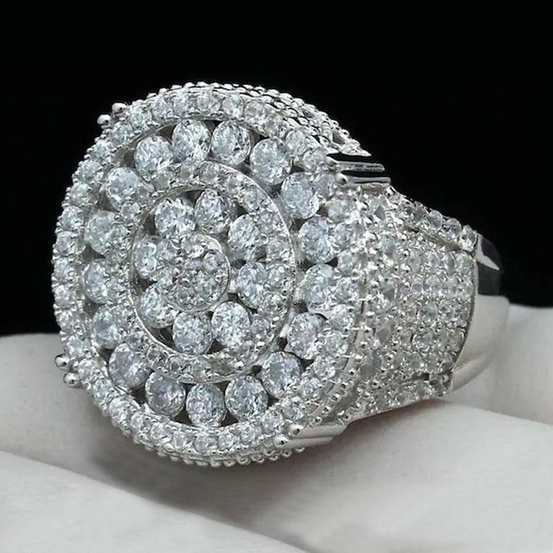 Micro-Diamond-Encrusted Rings For Men And Women Jewelry no. 13
Micro-Diamond-Encrusted Rings For Men And Women Jewelry no. 13
