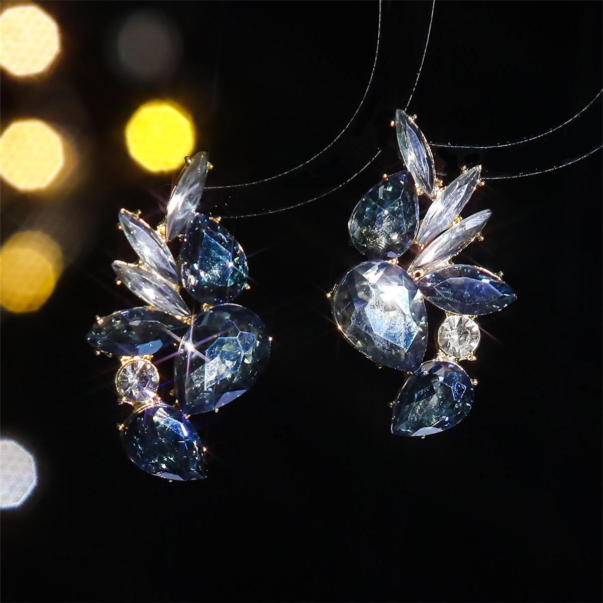 Роскошные сверкающие женские серьги из кристаллов, темпераментные модные серьги, элегантные трендовые украшения для ушей
Роскошные сверкающие женские серьги из кристаллов, темпераментные модные серьги, элегантные трендовые украшения для ушей