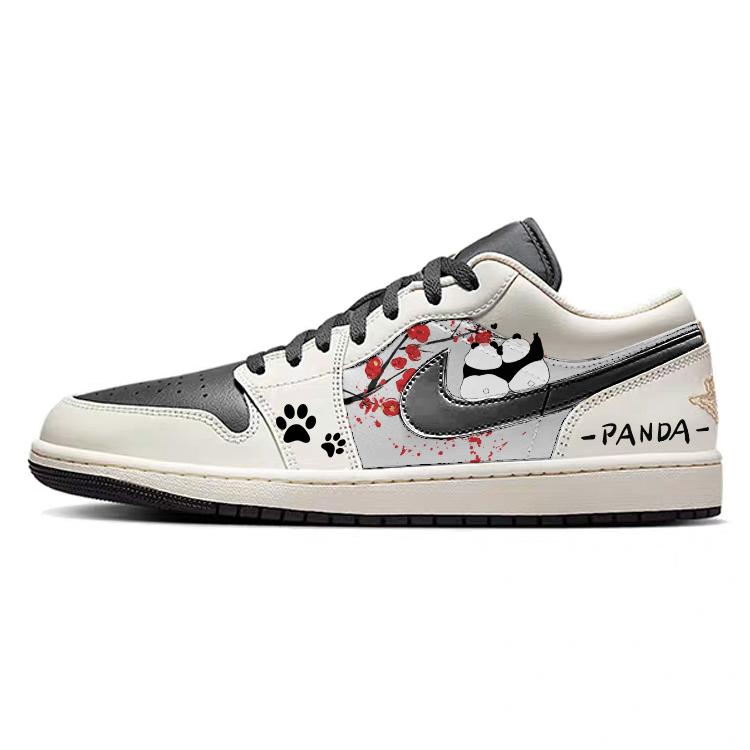 Jordan Air Jordan 1 Vintage Basketball Shoes Men s Low Top White/Black IH0649-021(Team56-) 45
Jordan Air Jordan 1 Vintage Basketball Shoes Men s Low Top White/Black IH0649-021(Team56-) 45