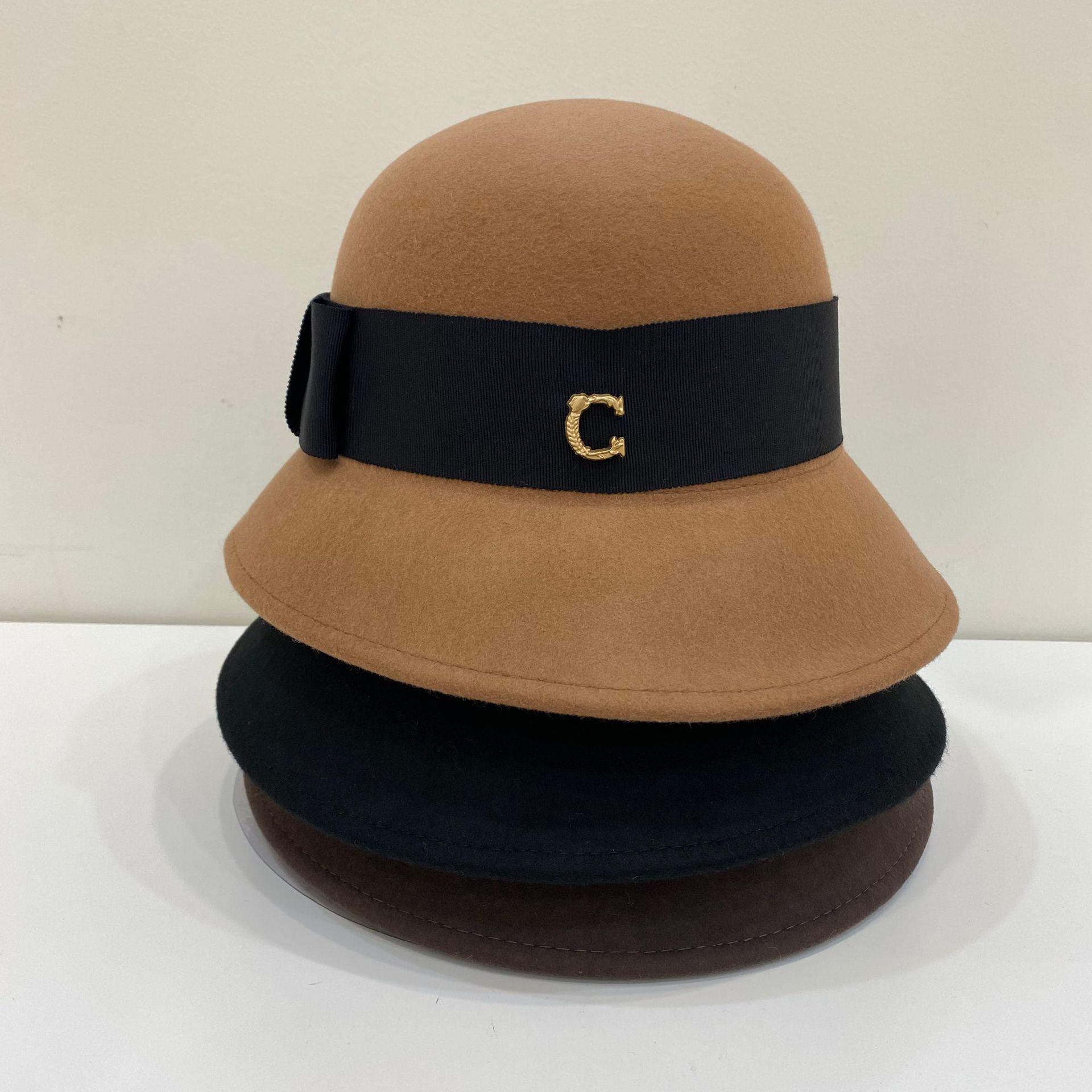 Елегантний французький ретро вовняний капелюх федора-відро для жінок - Осінньо-зимовий стиль чорний
Елегантний французький ретро вовняний капелюх федора-відро для жінок - Осінньо-зимовий стиль чорний