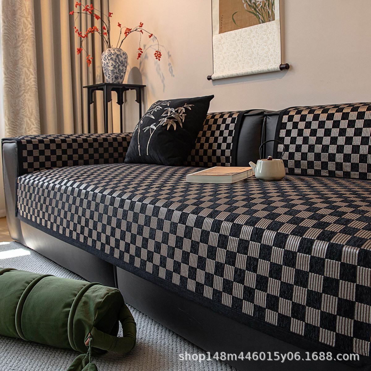 All-season Universal Anti Slip Sofa Cover Mat Simple Retro Square Pattern Furniture Protective Cover Thickened Anti Cat Scratch 45x45cm pillowcase чорний
All-season Universal Anti Slip Sofa Cover Mat Simple Retro Square Pattern Furniture Protective Cover Thickened Anti Cat Scratch 45x45cm pillowcase чорний