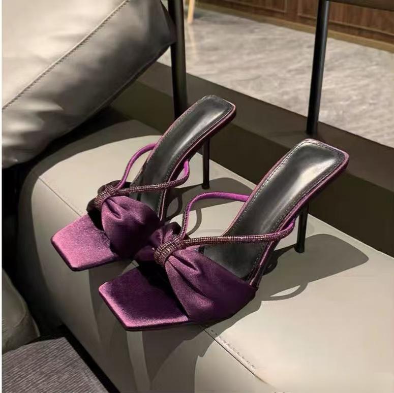 One-word sandals 2025 summer new women s bow open-toe wear high-heeled cool slippers purple satin rhinestones 35
One-word sandals 2025 summer new women s bow open-toe wear high-heeled cool slippers purple satin rhinestones 35
