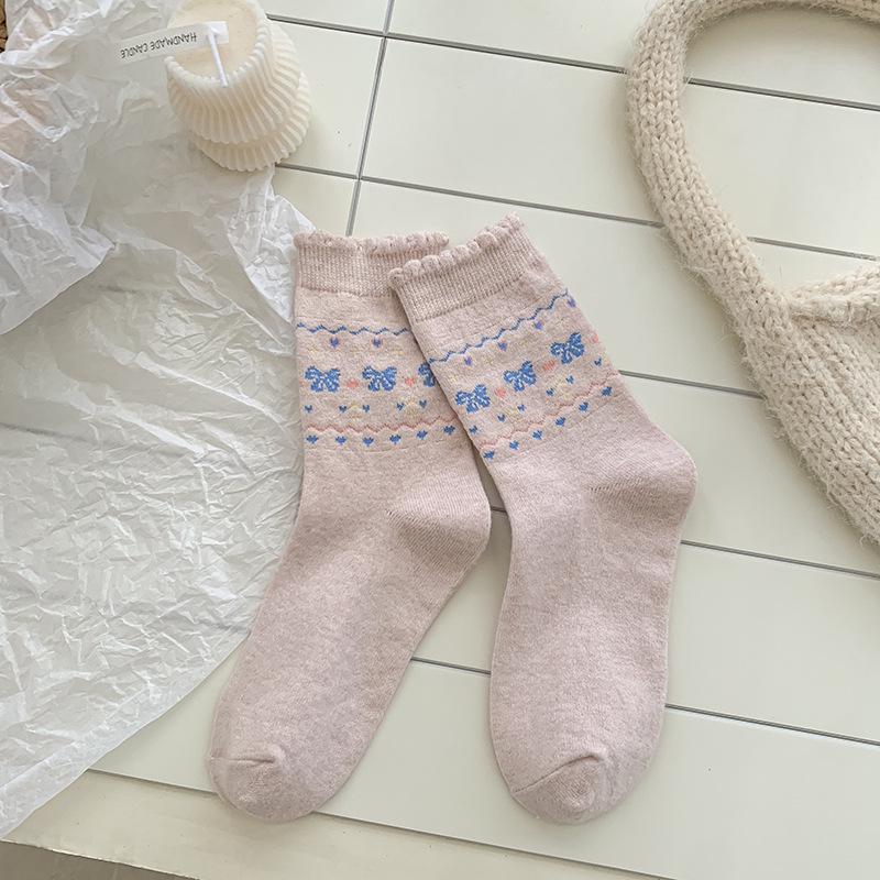 Уютные женские носки средней длины из шерсти с узором Fair Isle и кружевом для осени и зимы EU 35-41 светло-розовый
Уютные женские носки средней длины из шерсти с узором Fair Isle и кружевом для осени и зимы EU 35-41 светло-розовый