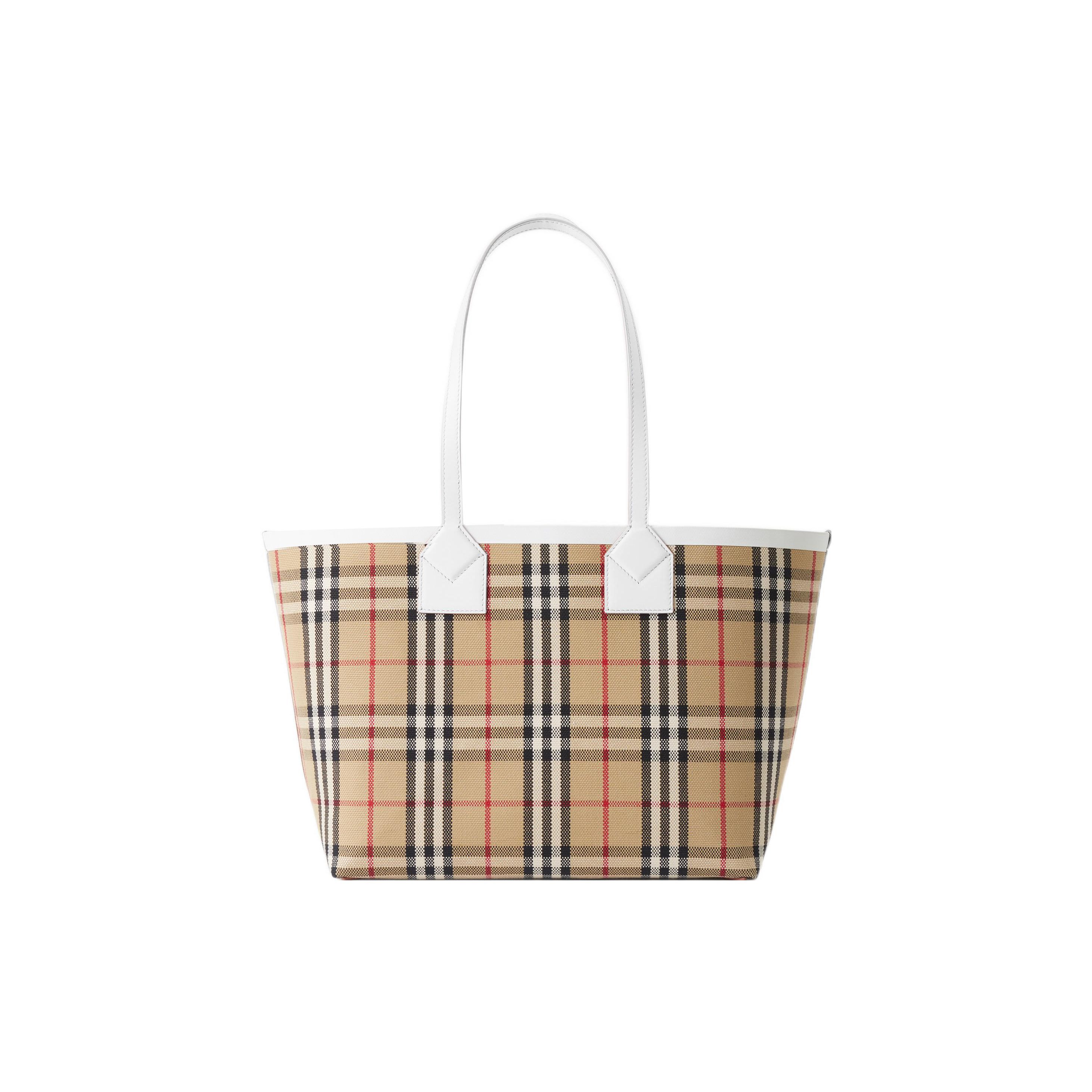 Burberry Vintage Check Canvas Tote Bag With White Leather Trim For Daily Use Basic Set (Bag+Dust Bag)
Burberry Vintage Check Canvas Tote Bag With White Leather Trim For Daily Use Basic Set (Bag+Dust Bag)