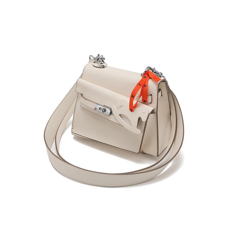 Весна 2025 Высококачественная ретро-сумка через плечо белый
Весна 2025 Высококачественная ретро-сумка через плечо белый