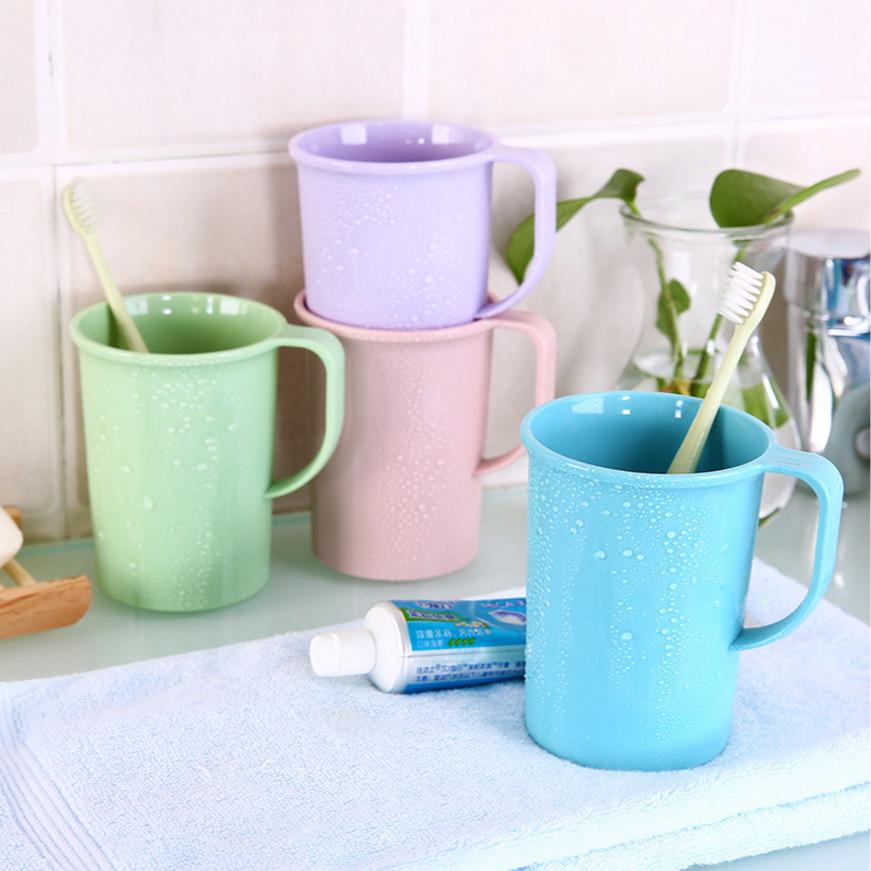 Korean Portable Toothbrush Cup with Handle - Simple, Creative Design for Couples
Korean Portable Toothbrush Cup with Handle - Simple, Creative Design for Couples