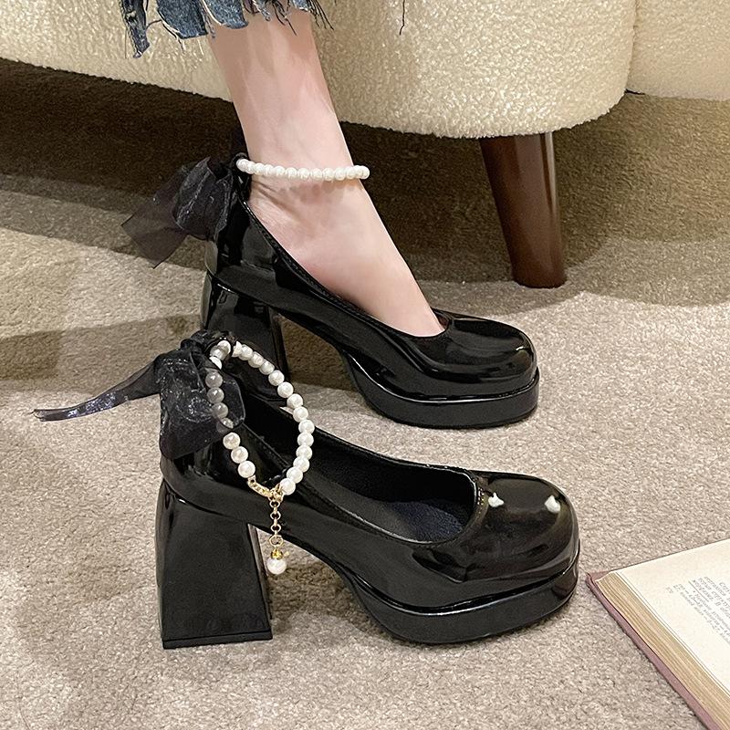 Platform French Mary Jane shoes women s high heels niche design temperament high sense Lolita thick heels small leather shoes women s shoes 35
Platform French Mary Jane shoes women s high heels niche design temperament high sense Lolita thick heels small leather shoes women s shoes 35
