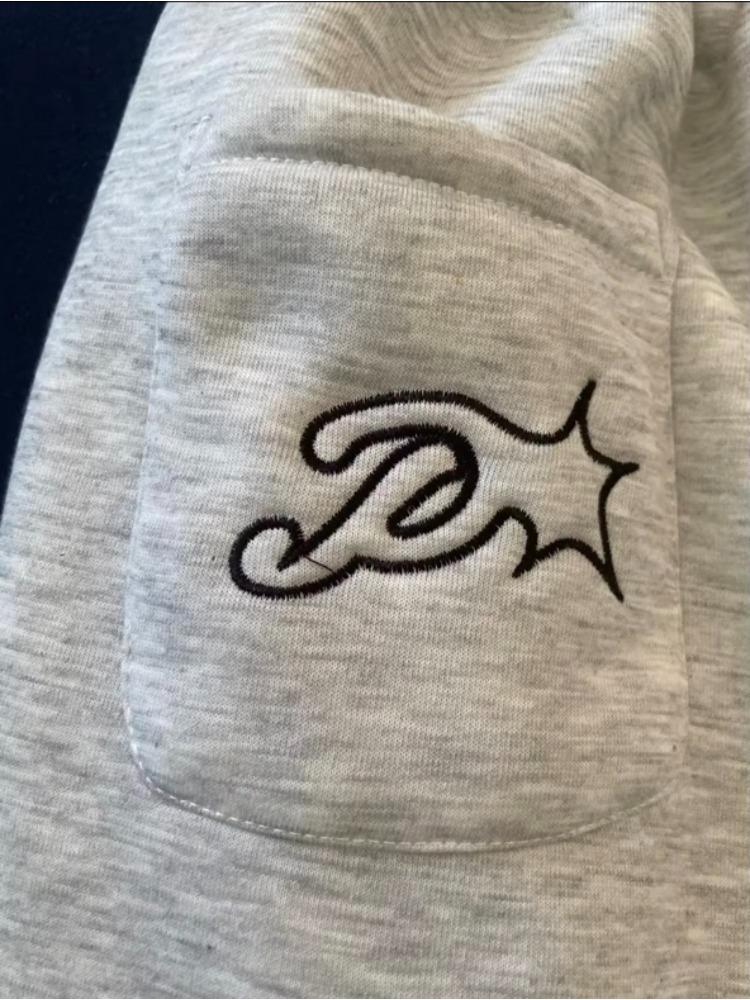 Повседневные брюки Y2K для мужчин и женщин в стиле Харадзюку с вышитыми буквами и графикой Мешковатые брюки для бега с эластичной талией Спортивные брюки XXL белый
Повседневные брюки Y2K для мужчин и женщин в стиле Харадзюку с вышитыми буквами и графикой Мешковатые брюки для бега с эластичной талией Спортивные брюки XXL белый