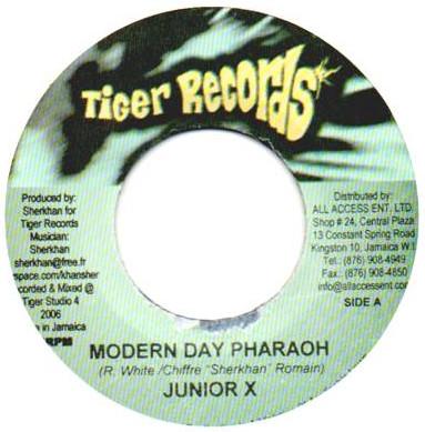 7inch Record JUNIOR X / ZENO - Modern Day Pharaoh / Too Much Troub NONE Tiger Records 2006 Jamaica Reggae, Ska & Dub Used
7inch Record JUNIOR X / ZENO - Modern Day Pharaoh / Too Much Troub NONE Tiger Records 2006 Jamaica Reggae, Ska & Dub Used