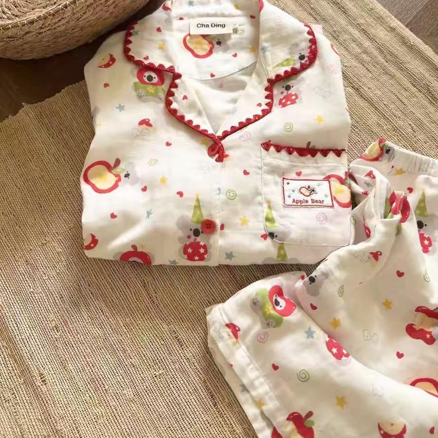 Japanese soft cute apple koala pajamas women s short-sleeved shorts cardigan lace two-piece set women s casual loungewear S
Japanese soft cute apple koala pajamas women s short-sleeved shorts cardigan lace two-piece set women s casual loungewear S