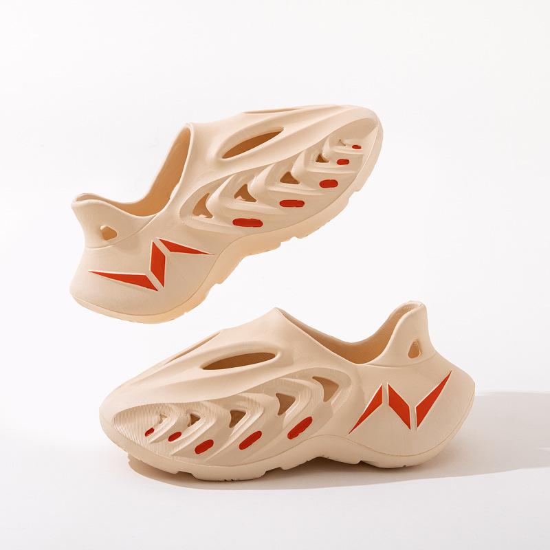 Hole shoes men s 2025 summer new thick-soled breathable bag head drag men s sandals soft-soled outer wear trendy beach sandals 45 чорний
Hole shoes men s 2025 summer new thick-soled breathable bag head drag men s sandals soft-soled outer wear trendy beach sandals 45 чорний