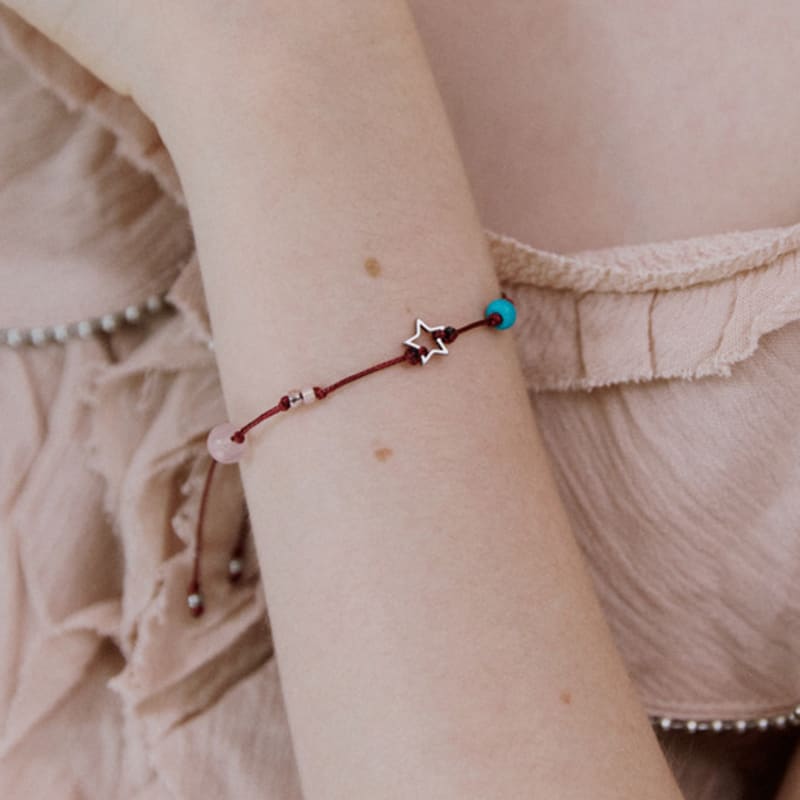 MERRYMOTIVE Браслет на нитці «Бажання та Любов» природа free
MERRYMOTIVE Браслет на нитці «Бажання та Любов» природа free