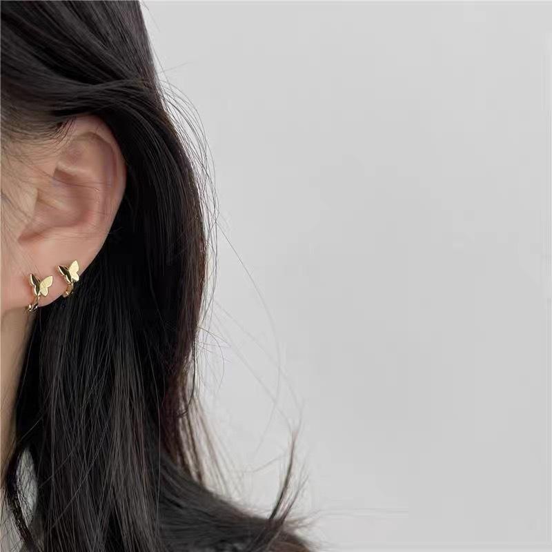 Simple butterfly ear buckle earrings women s niche design high-end ear jewelry ins cold wind small earrings earrings
Simple butterfly ear buckle earrings women s niche design high-end ear jewelry ins cold wind small earrings earrings