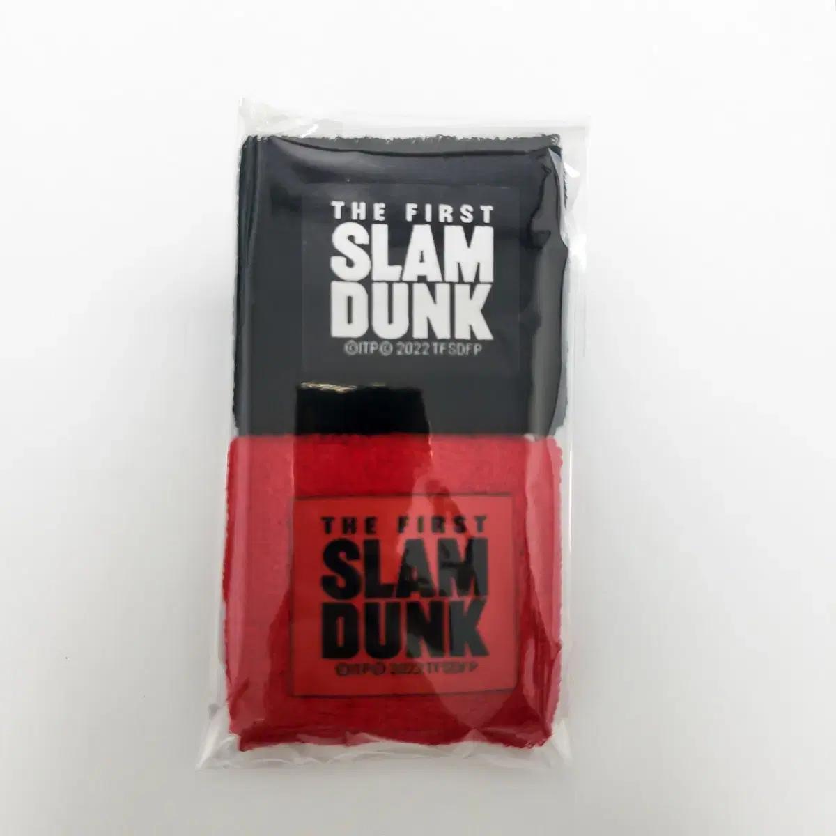 В продажу поступил официальный набор браслетов Slam Dunk.
В продажу поступил официальный набор браслетов Slam Dunk.