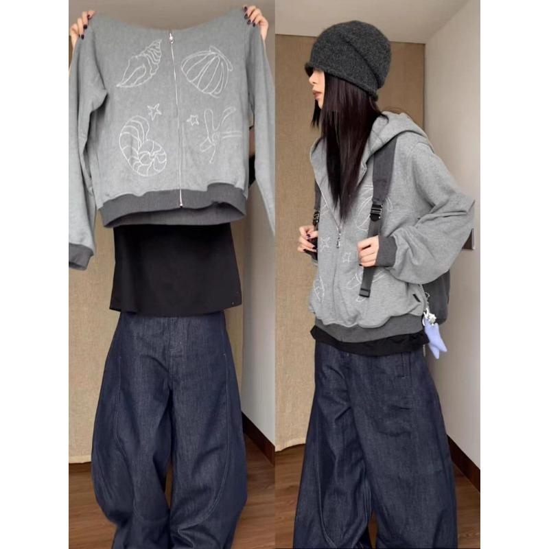 Women s Grey Cropped Zip Up Hoodie Jacket Back Ocean Line Art Print Casual Streetwear Sweatshirt S сірий колір
Women s Grey Cropped Zip Up Hoodie Jacket Back Ocean Line Art Print Casual Streetwear Sweatshirt S сірий колір