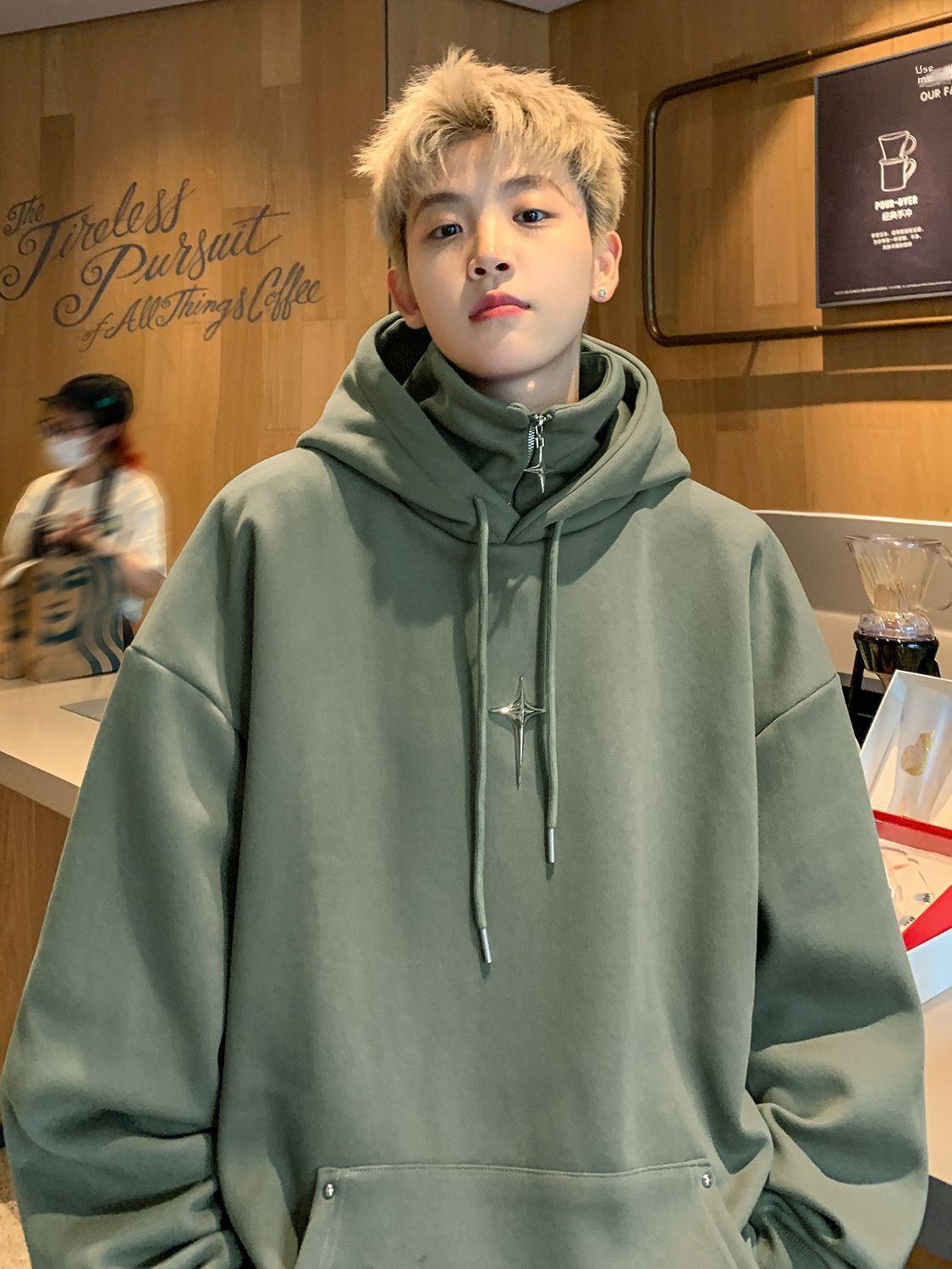 Men s Trendy Two-Piece Fake Half-Zip Hooded Jacket - Retro, High-End, Hong Kong Style
Men s Trendy Two-Piece Fake Half-Zip Hooded Jacket - Retro, High-End, Hong Kong Style