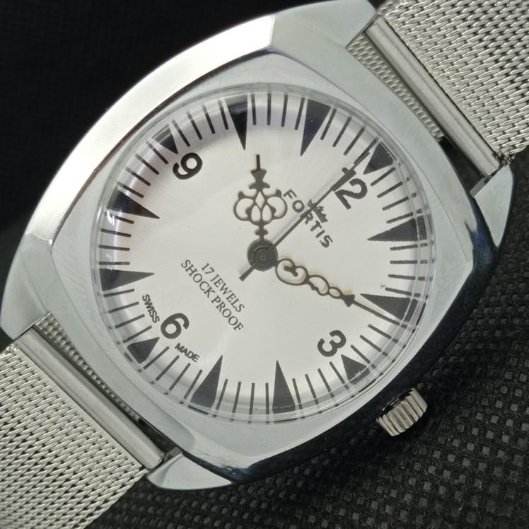 ВОССТАНОВЛЕННЫЕ ШВЕЙЦАРСКИЕ МУЖСКИЕ НАРУЧНЫЕ ЧАСЫ FORTIS WINDING СЕРЕБРЯНЫЙ ЦИФЕРБЛАТ 622b-a416659-2 lot622b-a416659
ВОССТАНОВЛЕННЫЕ ШВЕЙЦАРСКИЕ МУЖСКИЕ НАРУЧНЫЕ ЧАСЫ FORTIS WINDING СЕРЕБРЯНЫЙ ЦИФЕРБЛАТ 622b-a416659-2 lot622b-a416659