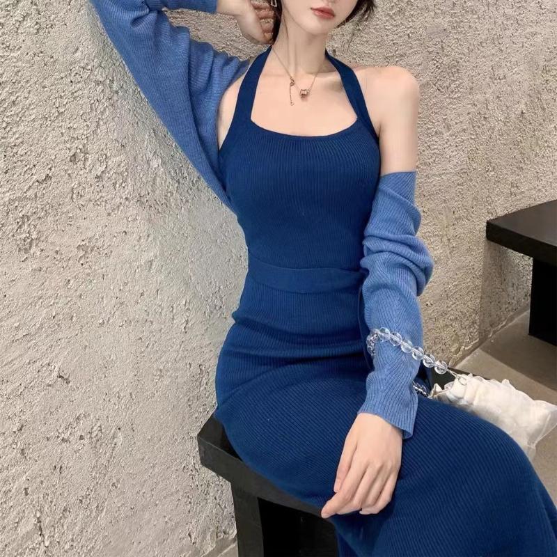Осень-зима Новое французское чистое трикотажное платье Женский дизайн Sense Элегантные платья-свитера Повседневный комплект из двух частей Тонкий длинный комплект платьев One size королевский синий
Осень-зима Новое французское чистое трикотажное платье Женский дизайн Sense Элегантные платья-свитера Повседневный комплект из двух частей Тонкий длинный комплект платьев One size королевский синий