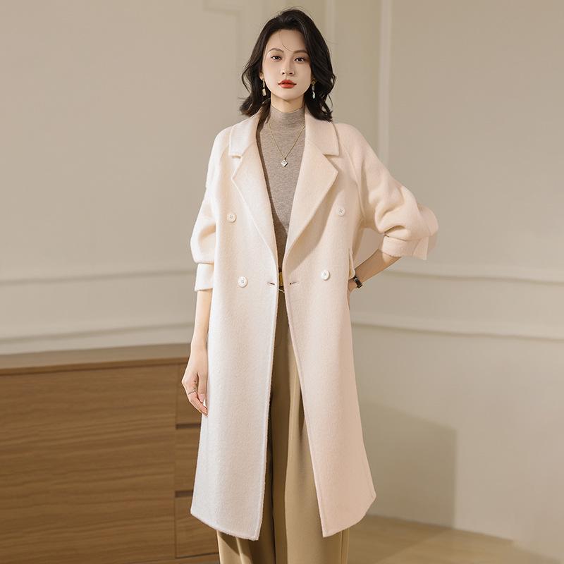 Женское очень длинное двустороннее пальто из шерсти и кашемира с пиджачным воротником - Легкая роскошь и профессиональная мода для поездок на работу M (120-145 jin)
Женское очень длинное двустороннее пальто из шерсти и кашемира с пиджачным воротником - Легкая роскошь и профессиональная мода для поездок на работу M (120-145 jin)