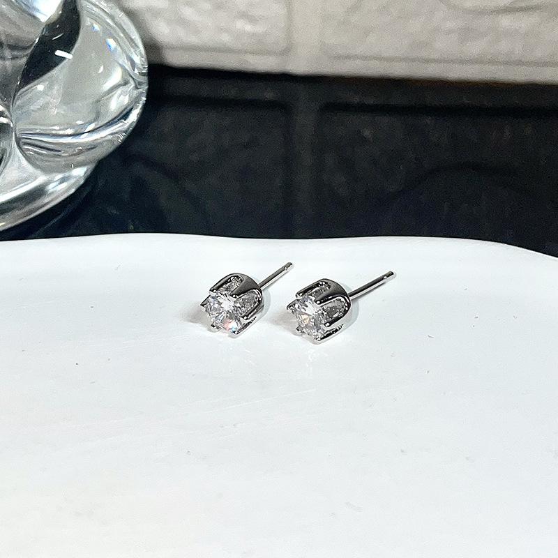 6-Piece Set Of Niche Design High-End Earrings, Cold Wind French Personalized Stud Earrings, Women
6-Piece Set Of Niche Design High-End Earrings, Cold Wind French Personalized Stud Earrings, Women