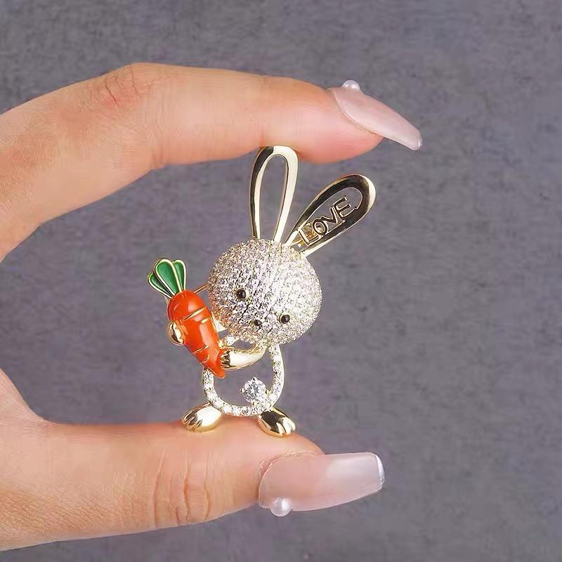 Korean Style Cute Rabbit and Radish Rhinestone Brooch Pin for Jacket or Cardigan золотой
Korean Style Cute Rabbit and Radish Rhinestone Brooch Pin for Jacket or Cardigan золотой