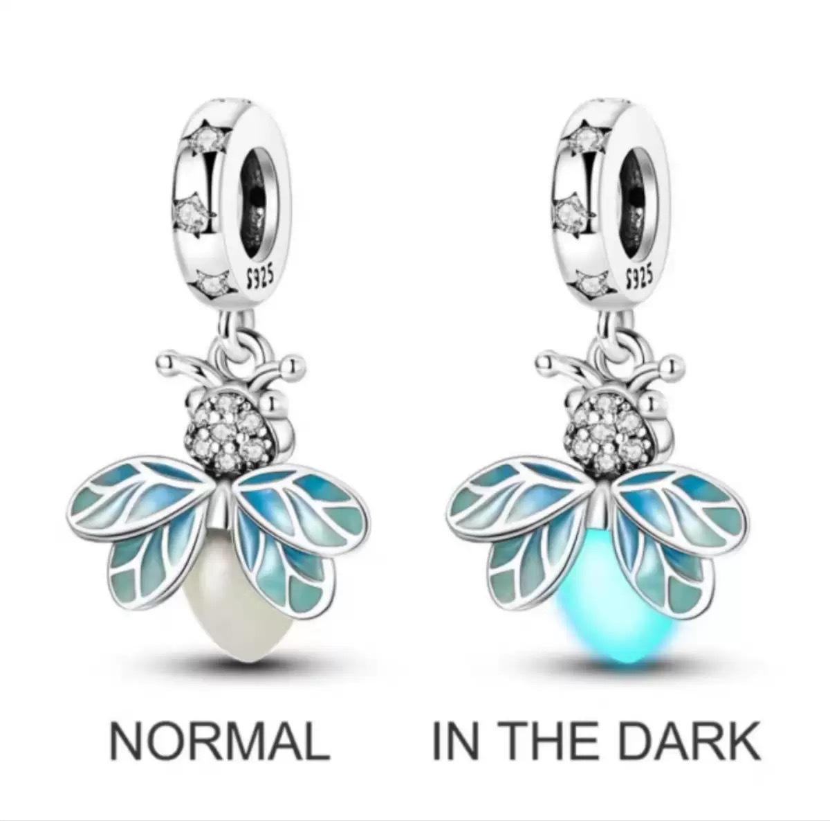 Pandora 2025 Clover & Firefly Tentacle Bracelet with Inlaid Diamond Alloy Beads
Pandora 2025 Clover & Firefly Tentacle Bracelet with Inlaid Diamond Alloy Beads