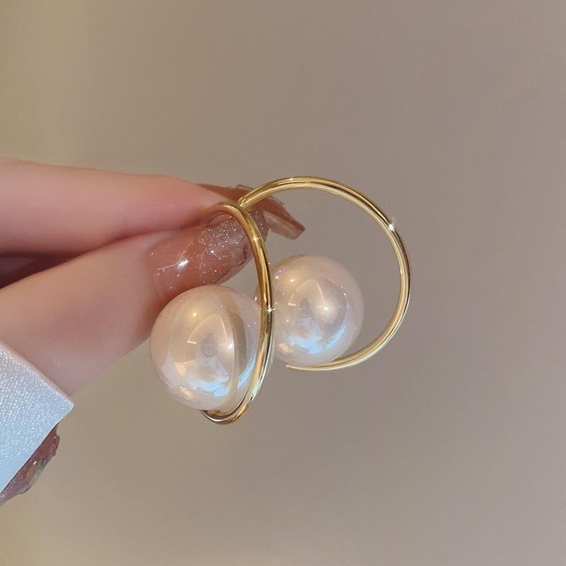 Модные круглые большие круглые серьги для женщин корейские искусственные жемчужные серьги-капли для девочек на вечеринку, свадьбу, ювелирные изделия, подарки небо
Модные круглые большие круглые серьги для женщин корейские искусственные жемчужные серьги-капли для девочек на вечеринку, свадьбу, ювелирные изделия, подарки небо