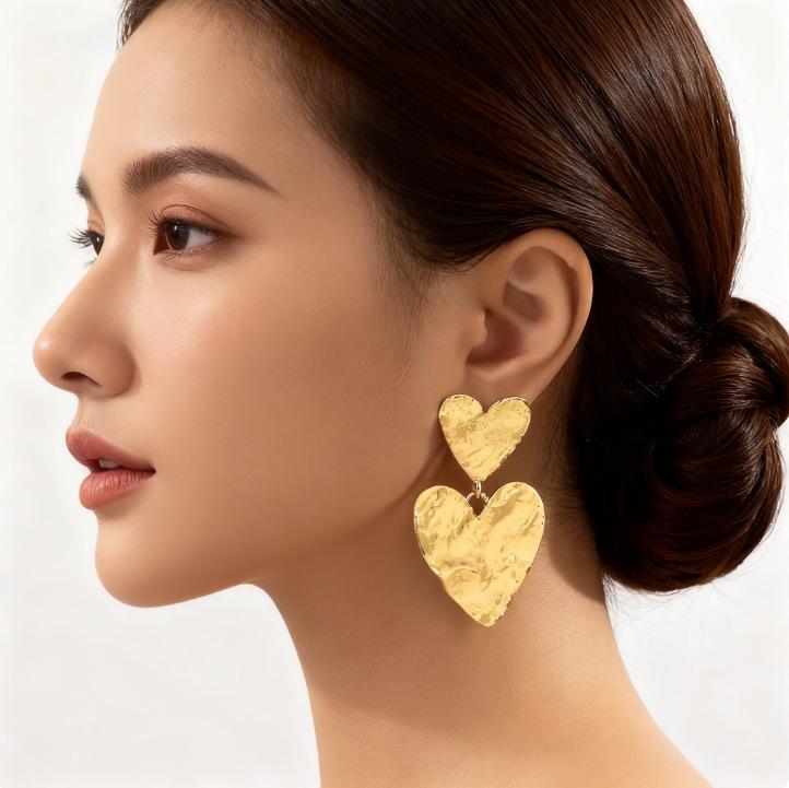 Vintage European & American Pleated Heart Earrings - Symmetrical Retro Peach Design, Hong Kong Style золотий
Vintage European & American Pleated Heart Earrings - Symmetrical Retro Peach Design, Hong Kong Style золотий