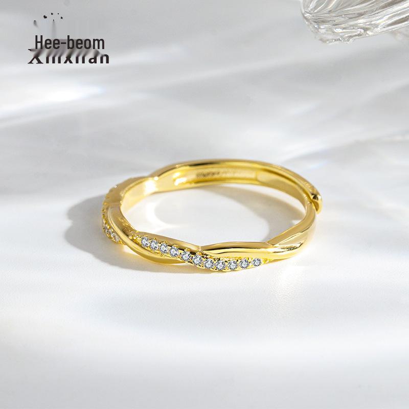 925 Sterling Silver Diamond Inlaid Rotating Ring - Women s Fashion Adjustable Braided Ring White Gold - 925 Sterling Silver
925 Sterling Silver Diamond Inlaid Rotating Ring - Women s Fashion Adjustable Braided Ring White Gold - 925 Sterling Silver