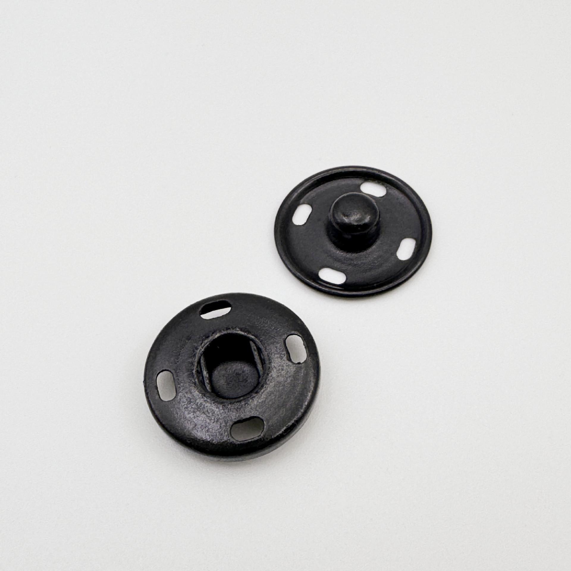 High-grade copper snap buttons for coats, windbreakers, sweaters, mother-child snaps, hidden workwear fasteners, children s wear press studs.
High-grade copper snap buttons for coats, windbreakers, sweaters, mother-child snaps, hidden workwear fasteners, children s wear press studs.