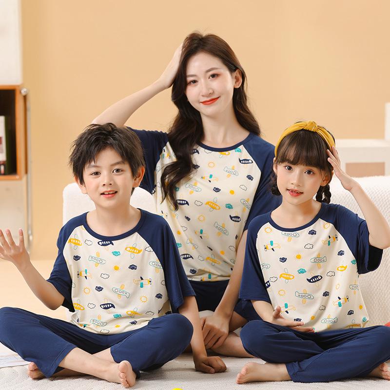 Girls and Boys Summer Pajama Set: Modal Short Sleeve Top & Long Pants for Ages 5-12 110cm
Girls and Boys Summer Pajama Set: Modal Short Sleeve Top & Long Pants for Ages 5-12 110cm