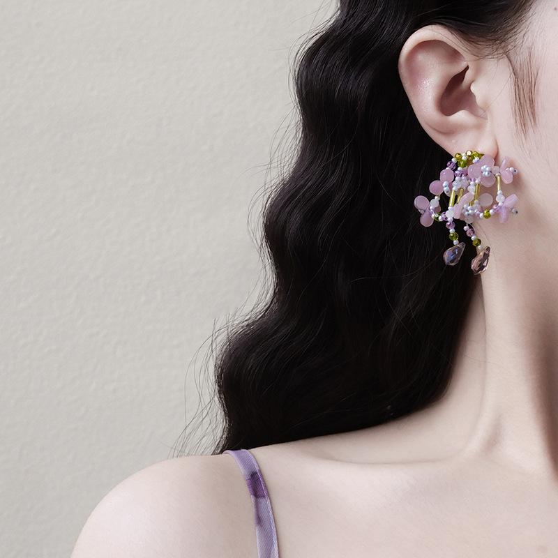 Crystal Rice Bead Tassel Flower Stud Earrings Sweet Girl Heart Earrings Color Dopamine Mori Earrings
Crystal Rice Bead Tassel Flower Stud Earrings Sweet Girl Heart Earrings Color Dopamine Mori Earrings