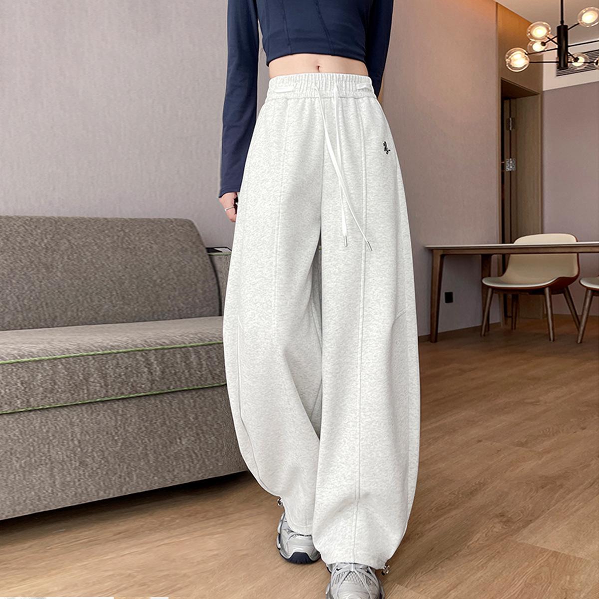Women s High-Waisted Slimming Cargo Pants with Two-Way Elastic Waist and Drawstring M (40-50 kg) квіткові білого кольору
Women s High-Waisted Slimming Cargo Pants with Two-Way Elastic Waist and Drawstring M (40-50 kg) квіткові білого кольору