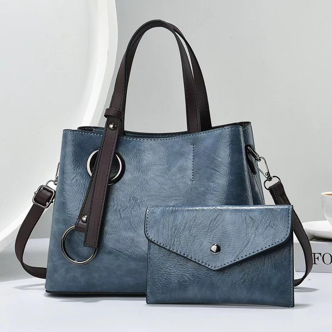 Сумка 2023, новый стиль, женская сумка из мягкой кожи, большая вместительная сумка через плечо в стиле ретро, сумка на одно плечо для мамы
Сумка 2023, новый стиль, женская сумка из мягкой кожи, большая вместительная сумка через плечо в стиле ретро, сумка на одно плечо для мамы