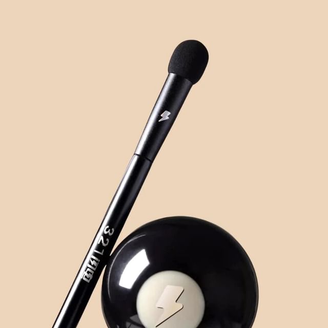 BLJ - Серія Блискавка Консилер-спонж #Sponge Concealer - 1pc
BLJ - Серія Блискавка Консилер-спонж #Sponge Concealer - 1pc