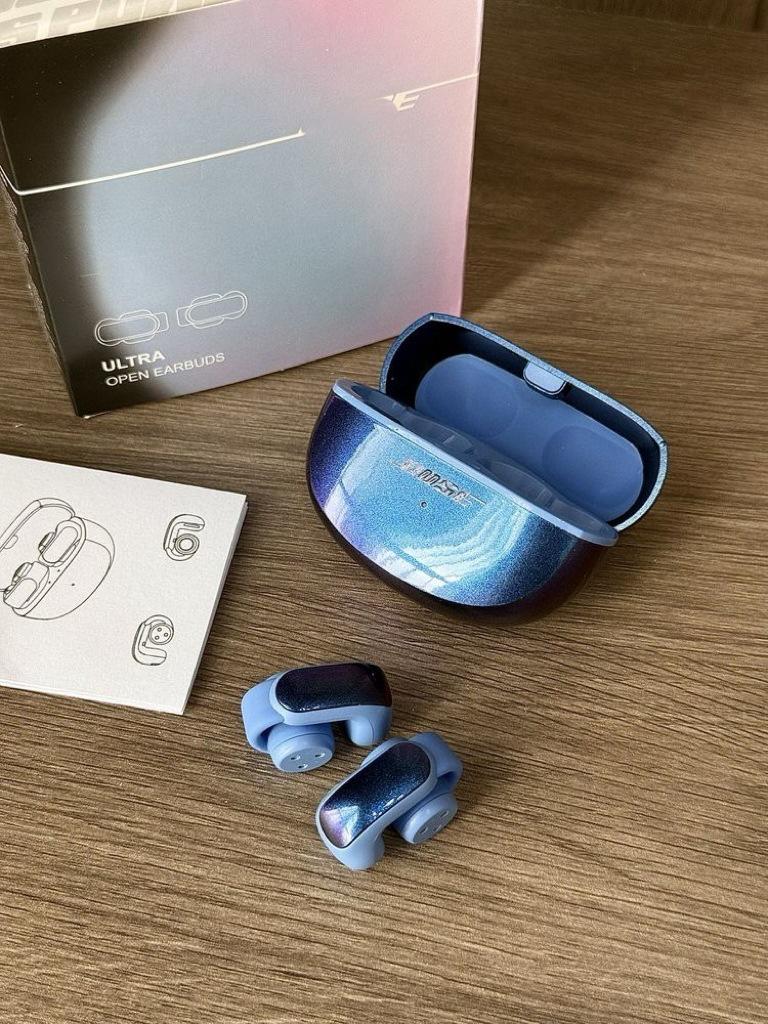 Бездротові спортивні навушники-кліпси Bose V12 з відкритим акустичним оформленням
Бездротові спортивні навушники-кліпси Bose V12 з відкритим акустичним оформленням
