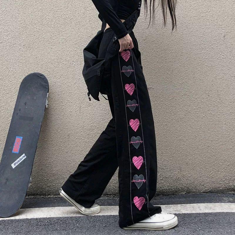 Women s Hippie Harajuku Y2k Heart Print Pants Streetwear Women s Wide Legs Sweatpants Korean Fashion XXL чорний
Women s Hippie Harajuku Y2k Heart Print Pants Streetwear Women s Wide Legs Sweatpants Korean Fashion XXL чорний