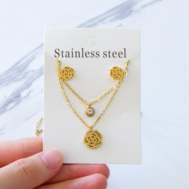 Цветок кулон ожерелье серьги Дубай свадебные ювелирные наборы для женщин нержавеющая сталь бохо вечерние украшения
Цветок кулон ожерелье серьги Дубай свадебные ювелирные наборы для женщин нержавеющая сталь бохо вечерние украшения