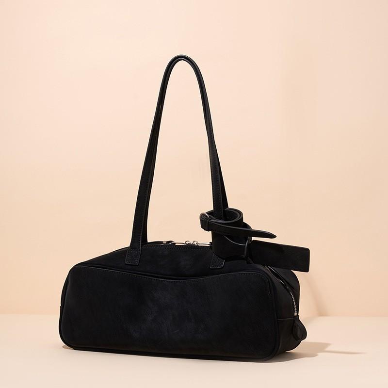 Factory Original Armpit Women s Bag Popular Commuting Bowling Pearl Light Vegetable Tanned Cowhide Stick Shoulder 34x12x14CM чорний
Factory Original Armpit Women s Bag Popular Commuting Bowling Pearl Light Vegetable Tanned Cowhide Stick Shoulder 34x12x14CM чорний