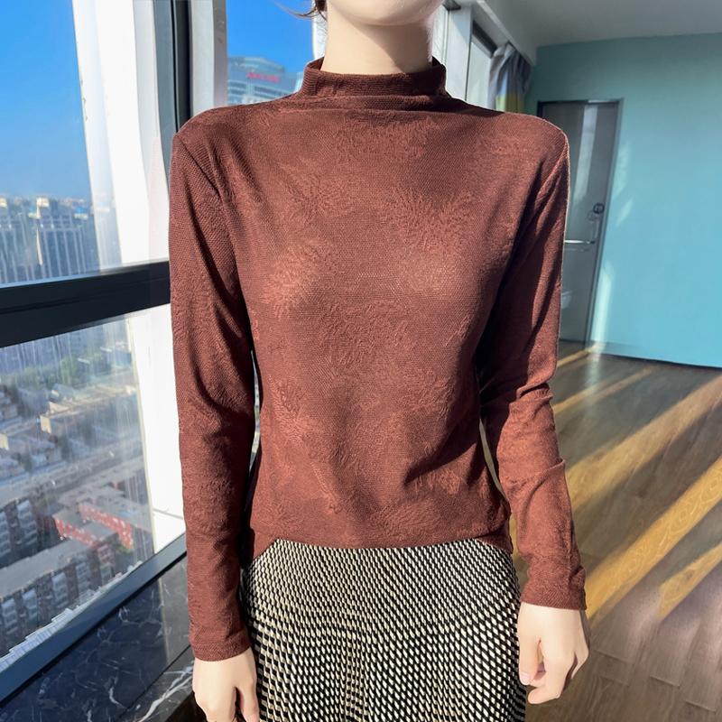 Жіночий літній легкий пуловер - 50% суміші шовку та поліестеру, дихаючий повсякденний светр S темно-коричневого кольору
Жіночий літній легкий пуловер - 50% суміші шовку та поліестеру, дихаючий повсякденний светр S темно-коричневого кольору