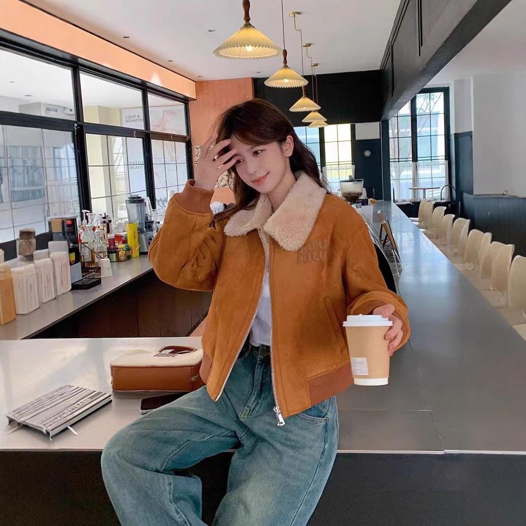 MM High-End Women s Winter Suede Jacket with Fur Collar Small жовтий
MM High-End Women s Winter Suede Jacket with Fur Collar Small жовтий