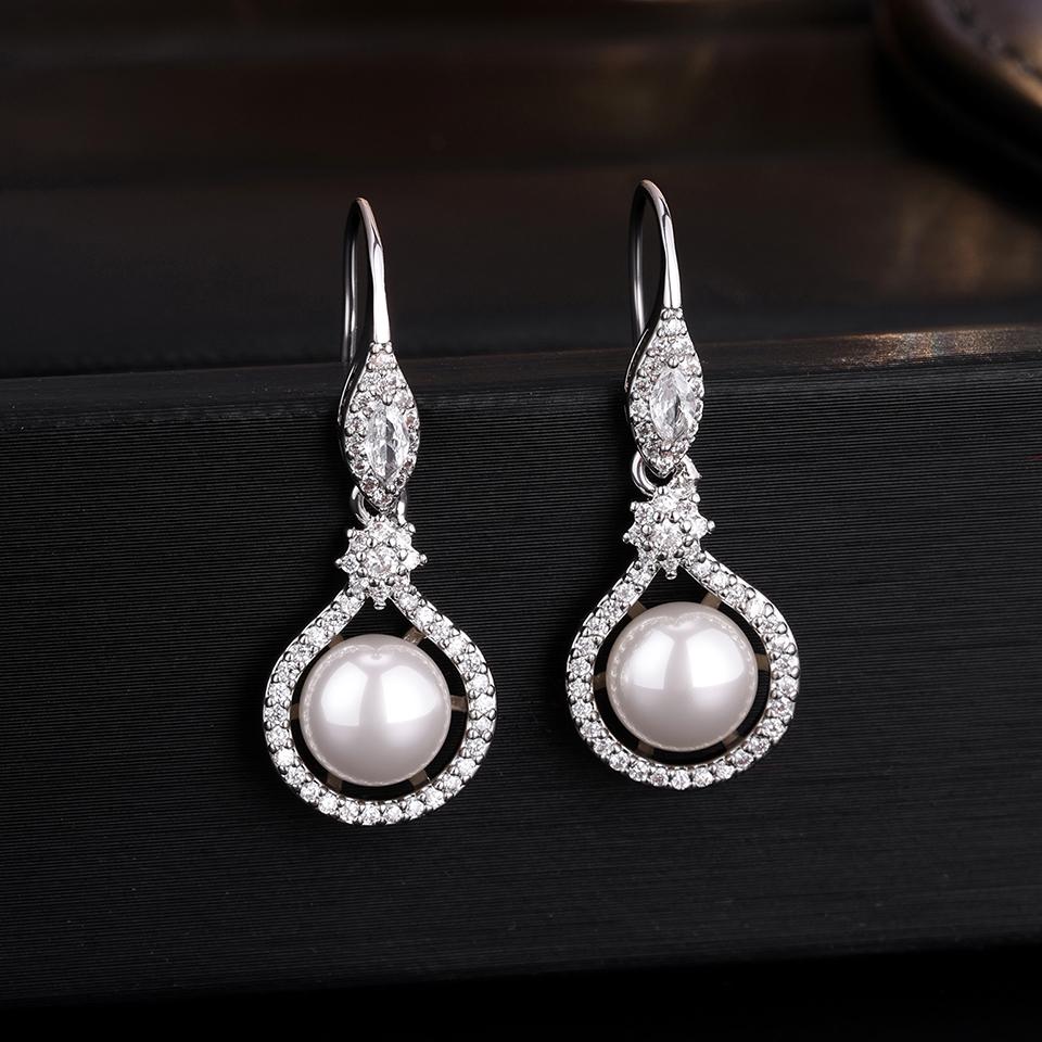 ZAKOL Gorgeous Women s Dangle Earrings Brilliant Crystal CZ Imitation Pearl Earring Female Wedding Party Trendy Zircon
ZAKOL Gorgeous Women s Dangle Earrings Brilliant Crystal CZ Imitation Pearl Earring Female Wedding Party Trendy Zircon