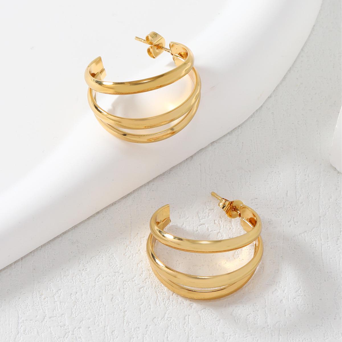 18K Gold Titanium Steel Triple-Line C-Shaped Earrings - Women s Daily Versatile Jewelry 18K золотой
18K Gold Titanium Steel Triple-Line C-Shaped Earrings - Women s Daily Versatile Jewelry 18K золотой