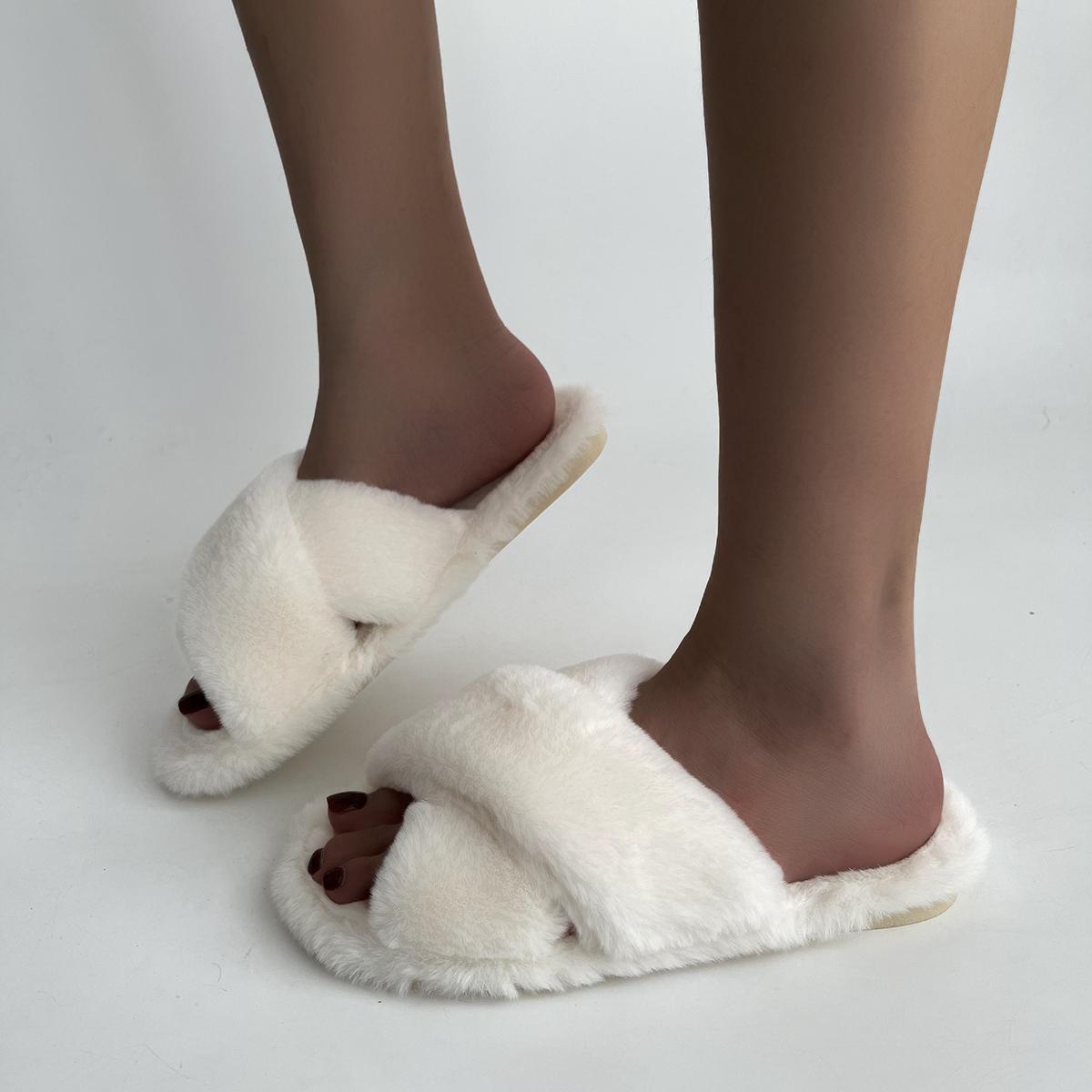 Женские тапочки на плоской подошве, модные весенние и осенние тапочки, удобные, легкие, дышащие туфли для женщин, замшевые шлепанцы для женщин 42-43 белый
Женские тапочки на плоской подошве, модные весенние и осенние тапочки, удобные, легкие, дышащие туфли для женщин, замшевые шлепанцы для женщин 42-43 белый