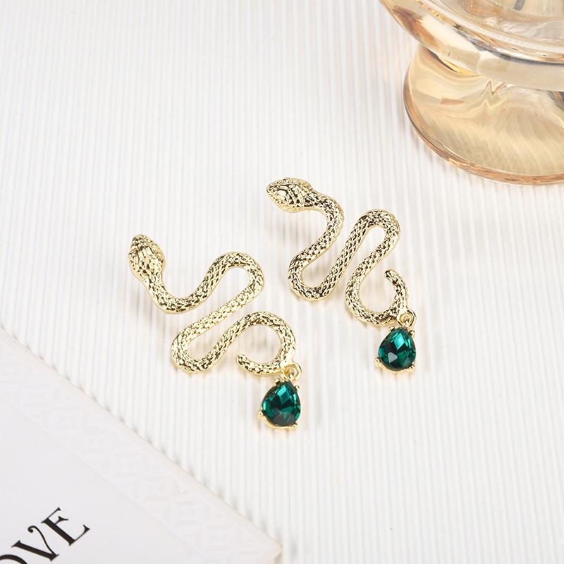 Модные висячие серьги для женских украшений зелёный
Модные висячие серьги для женских украшений зелёный