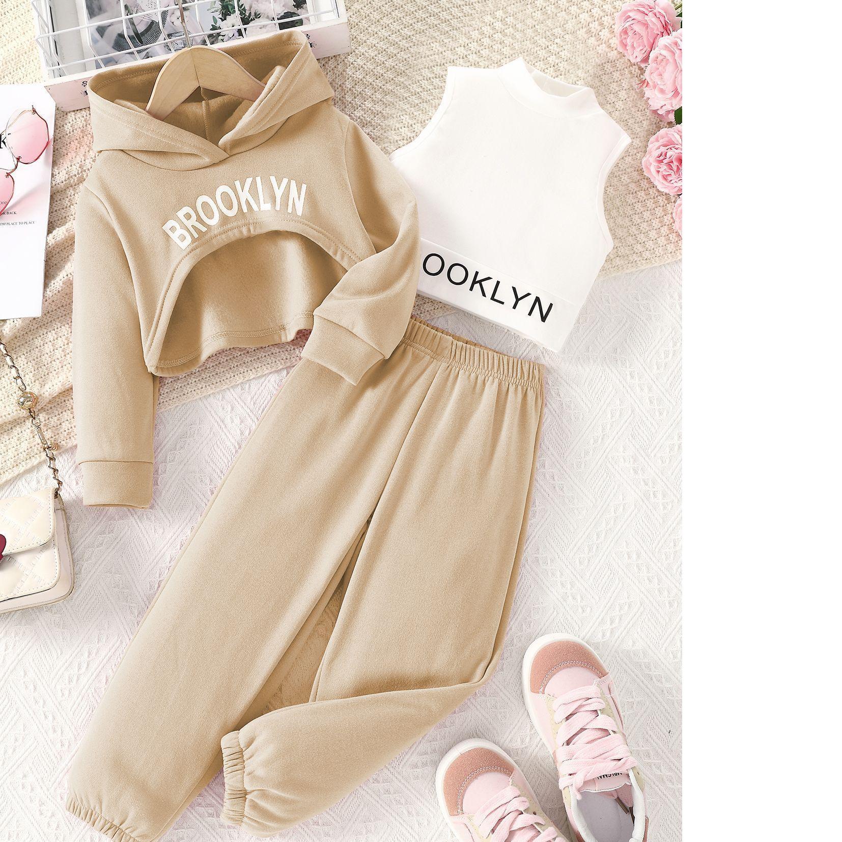 Spring and Autumn Girls Casual Three-piece Pink Hooded Sweater Turtleneck Vest Bottoming Shirt Letter Sweater Trousers 3-4Y хакі
Spring and Autumn Girls Casual Three-piece Pink Hooded Sweater Turtleneck Vest Bottoming Shirt Letter Sweater Trousers 3-4Y хакі