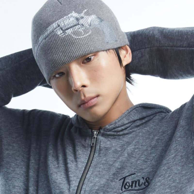 TOMS BIRTHDAY Поддержка Серии GunMen Шапка-бини Серая Grey
TOMS BIRTHDAY Поддержка Серии GunMen Шапка-бини Серая Grey