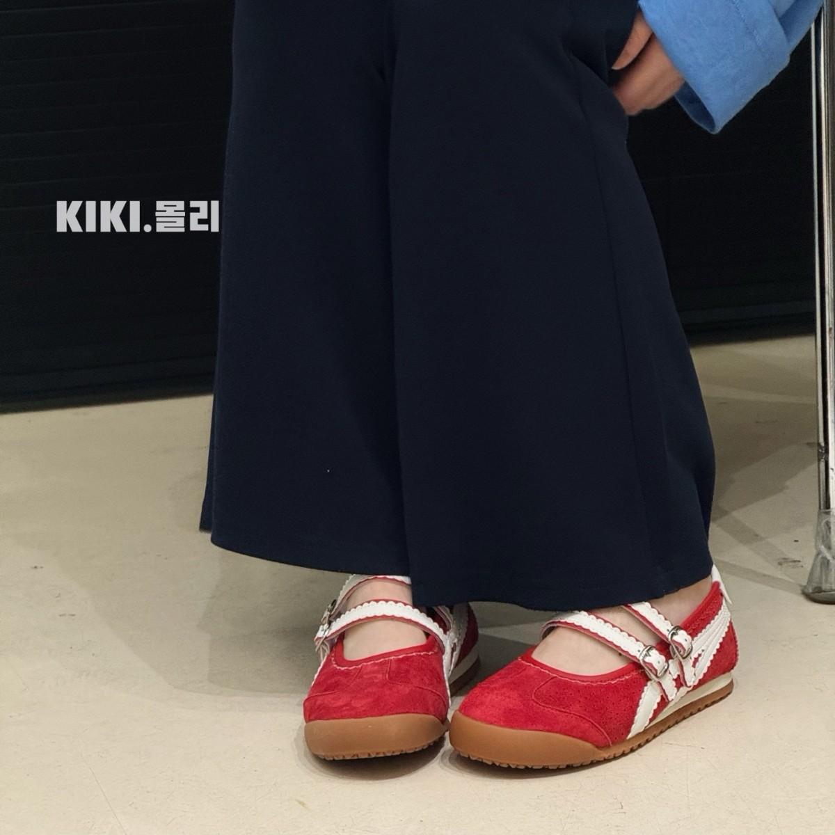 Opalwalk~ 25 ghost home shallow mouth ballet shoes Mary Jane shoes non-slip casual single shoes sports Dexun shoes 40 синій
Opalwalk~ 25 ghost home shallow mouth ballet shoes Mary Jane shoes non-slip casual single shoes sports Dexun shoes 40 синій