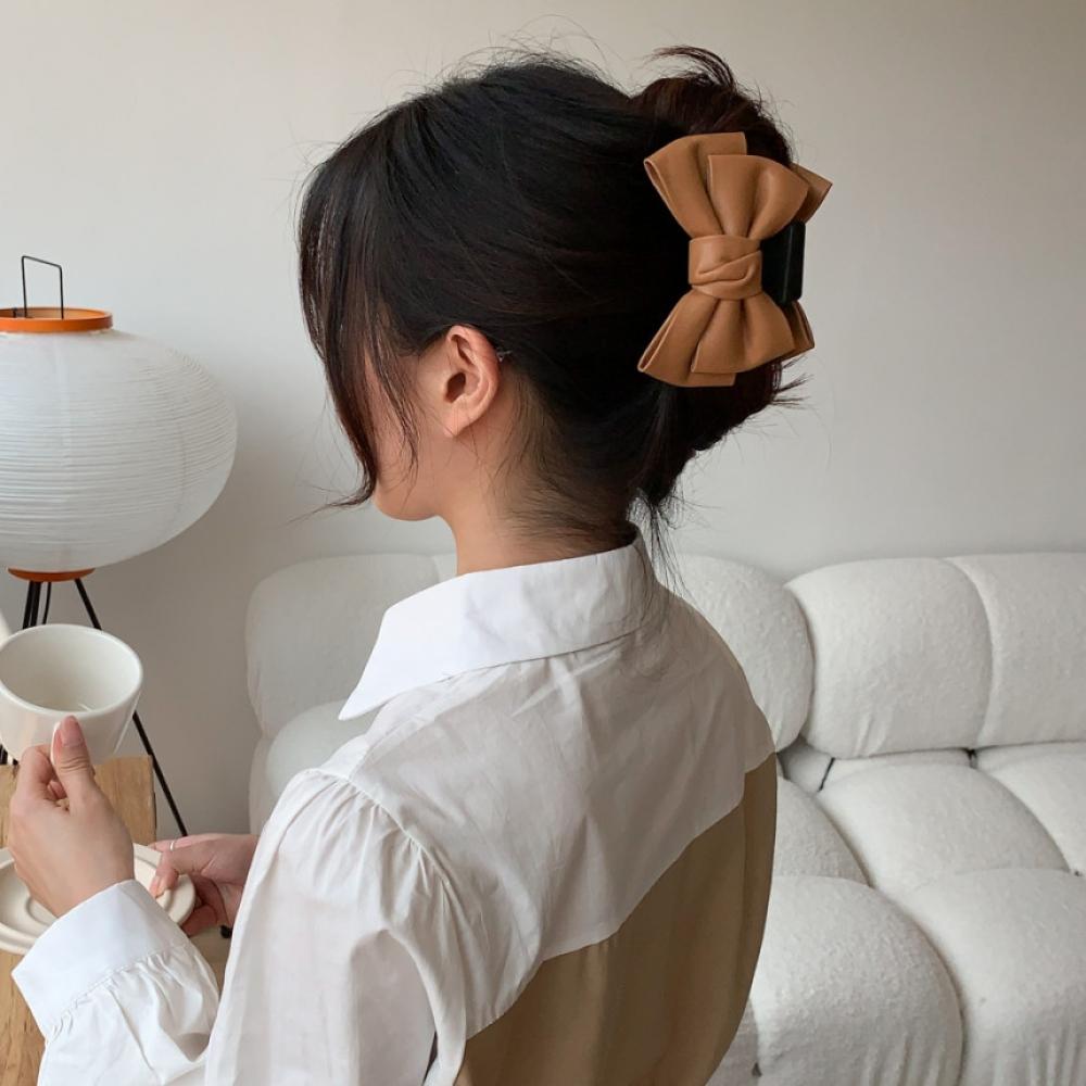 Заколка для волос с двойной кожаной лентой Blue City, половинный пучок, 4 цвета 
Заколка для волос с двойной кожаной лентой Blue City, половинный пучок, 4 цвета